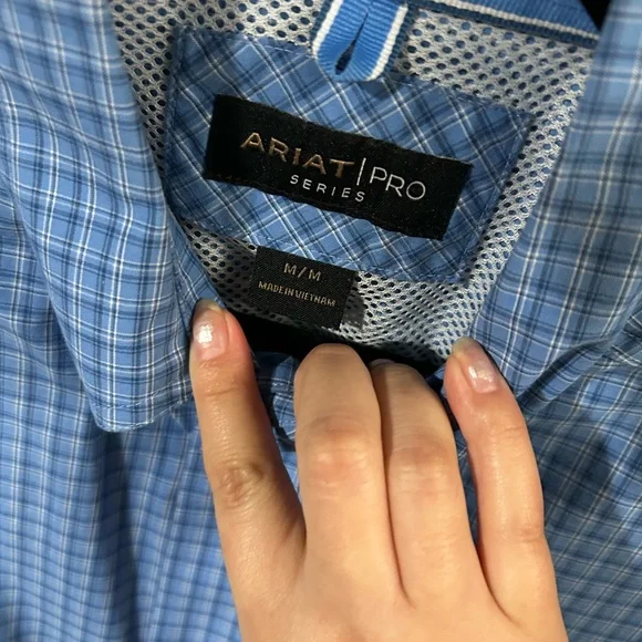 Ariat Men's Blue Plaid Casual Shirt - Picture 3 of 5